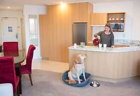 Fino Hotel and Suites