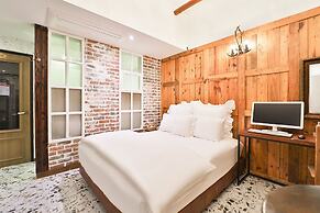 February Hotel Hwanggeum