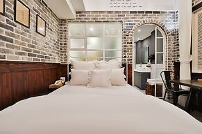 February Hotel Hwanggeum