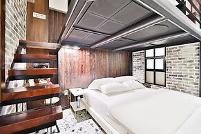 February Hotel Hwanggeum