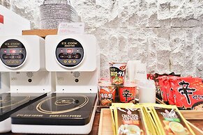 February Hotel Hwanggeum