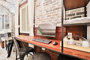 February Hotel Hwanggeum