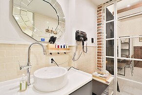 February Hotel Hwanggeum