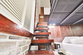 February Hotel Hwanggeum