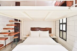 February Hotel Hwanggeum