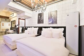 February Hotel Hwanggeum