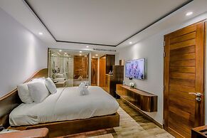 The Privilege Hotel Ezra Beach Club