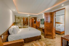 The Privilege Hotel Ezra Beach Club