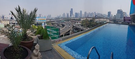 Interchange Tower Serviced Apartment