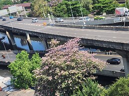 Interchange Tower Serviced Apartment