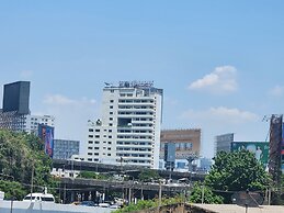 Interchange Tower Serviced Apartment