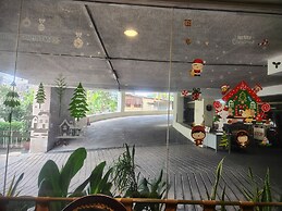 Interchange Tower Serviced Apartment