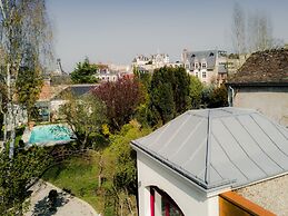 Hôtel Au Charme Rabelaisien