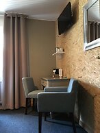 Au Cheval Blanc Hôtel et Restaurant