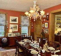 The Dolon House Bed and Breakfast