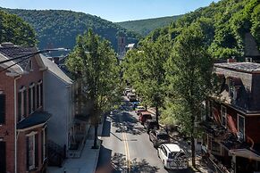 The Dolon House Bed and Breakfast