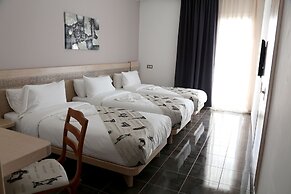 Hotel A44