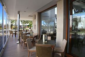 Hotel A44