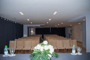Hotel A44