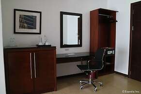 Avenue Suites Hotel
