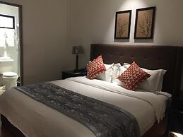 Avenue Suites Hotel