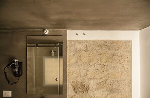 Belledonne Suite & Gallery