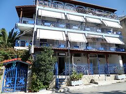 Artemis Studios & Apartments