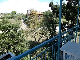 Artemis Studios & Apartments