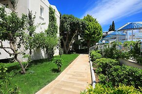 Summer in Garden Suites & Beach Hotel