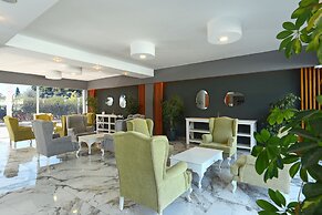 Summer in Garden Suites & Beach Hotel