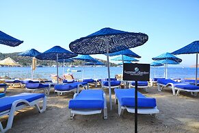 Summer in Garden Suites & Beach Hotel