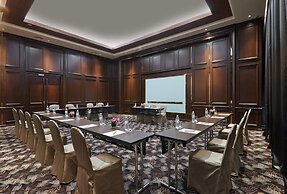 V E Hotel & Residence