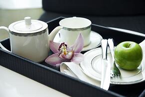 V E Hotel & Residence