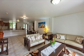 Praslin Holiday Home