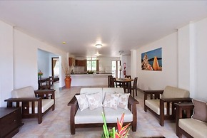 Praslin Holiday Home