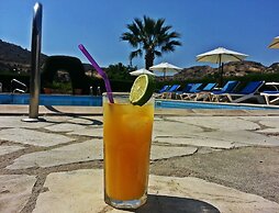 Ampelokipi Holiday Apartments