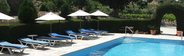 Ampelokipi Holiday Apartments