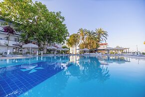 Ladonia Hotels Luna Beach Resort