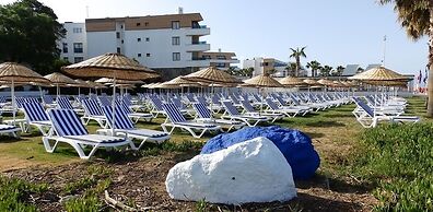 Ladonia Hotels Luna Beach Resort
