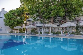 Ladonia Hotels Luna Beach Resort