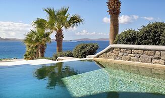 Anax Resort & Spa