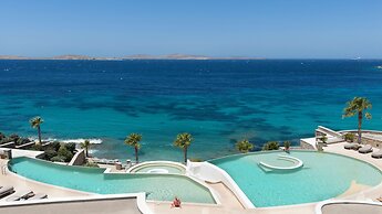 Anax Resort & Spa