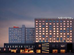Novotel Chennai OMR Hotel