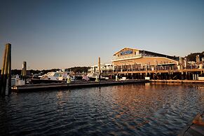 Boothbay Harbor Oceanside Inn