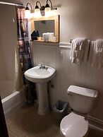 The Historic Madison Hotel Motel