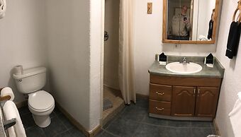 The Historic Madison Hotel Motel