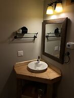 The Historic Madison Hotel Motel