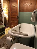The Historic Madison Hotel Motel