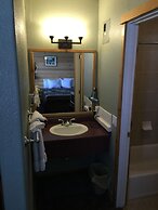 The Historic Madison Hotel Motel