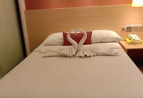 Shwe Pyi San Yar Hotel